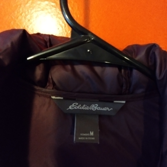 Purple Eddie Bauer puffy jacket - Picture 3 of 3